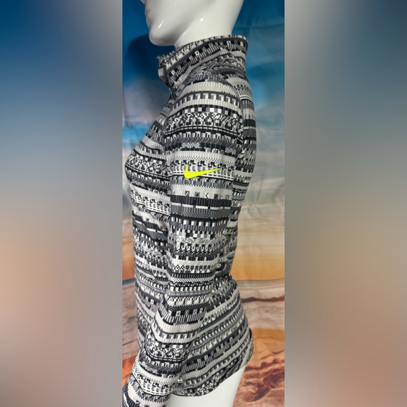 Nike Pro Dri-Fit 3/4 Zip Top - Picture 2 of 8